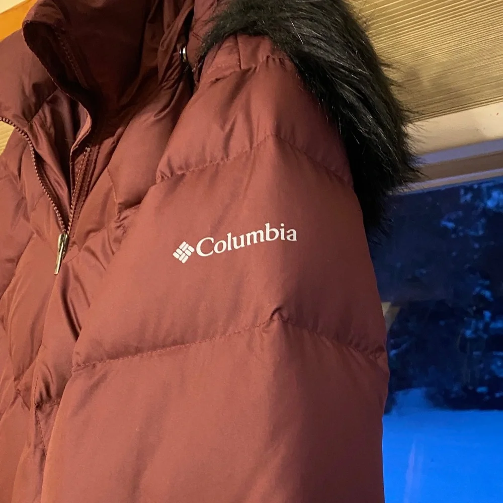 Columbia Maroon Hooded Puffer Jacket - Picture 2 of 13